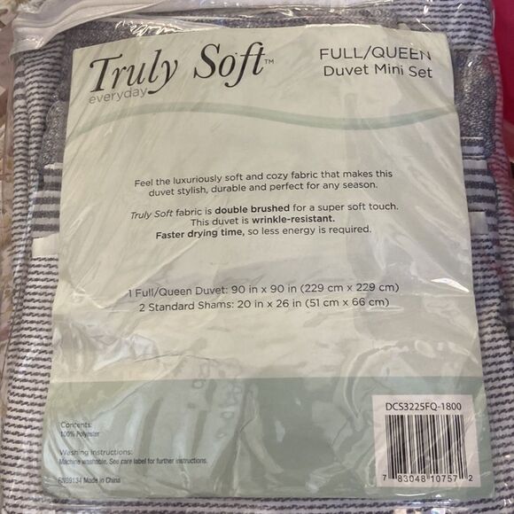 Truly Soft
Multi Stripe Full/ Queen Duvet Set - Picture 6 of 6